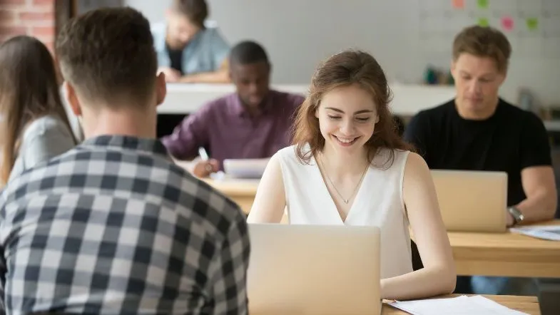 Graduação aumenta em até 57% o salário no brasil: veja como começar a sua 8 4 12
