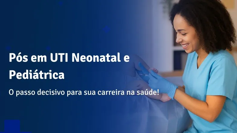 Profissional da saúde infantil realiza procedimento delicado com bebê em ambiente acolhedor, representando o cuidado humanizado da UTI Neonatal e Pediátrica.
