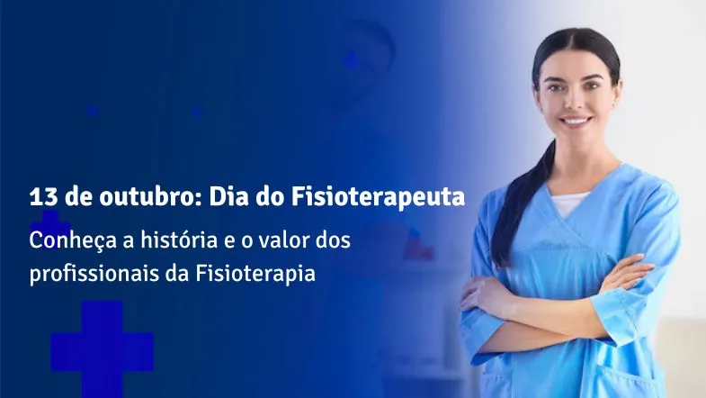 Fisioterapeuta sorridente com uniforme azul celebra o Dia do Fisioterapeuta em 13 de outubro. Legenda: 13 de outubro: Dia do Fisioterapeuta — uma homenagem aos profissionais que promovem saúde,