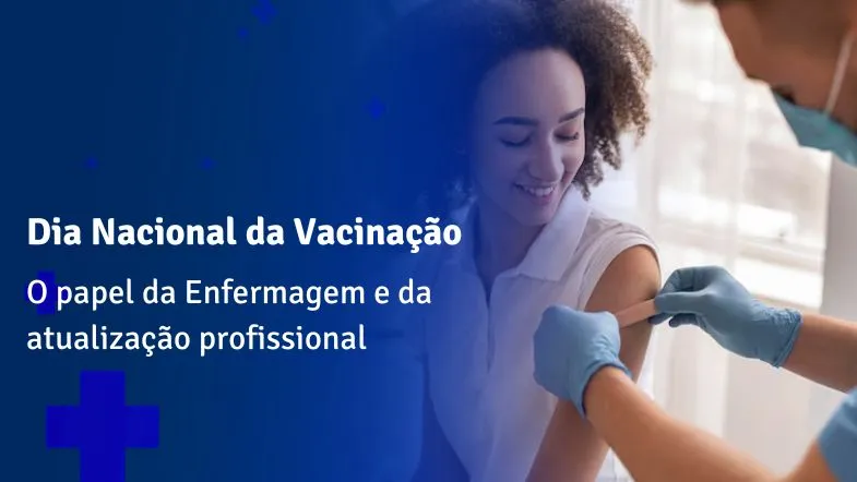 Enfermeira aplicando vacina em paciente no Dia Nacional da Vacinação.