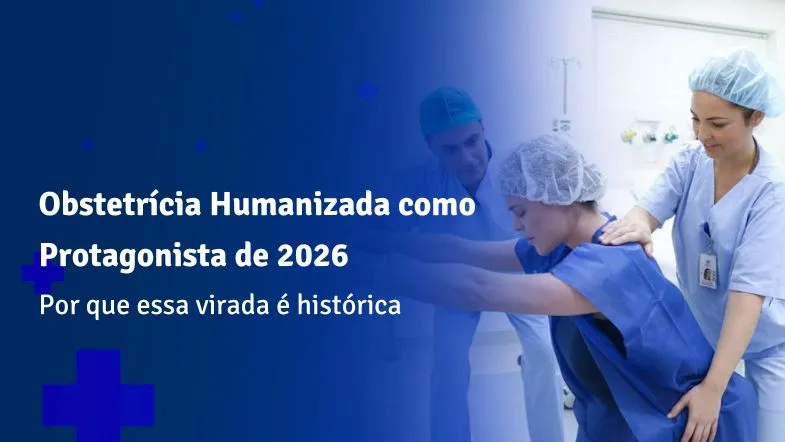 Profissional de saúde apoiando gestante durante o trabalho de parto, em ambiente hospitalar humanizado.