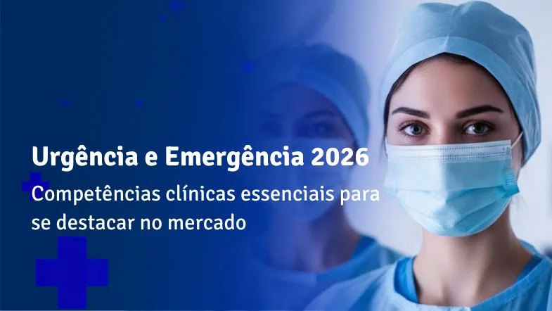 Enfermeira usando máscara cirúrgica em ambiente hospitalar, representando profissionais de urgência e emergência preparados para atuar em 2026.