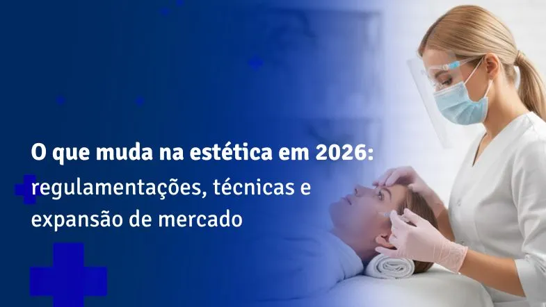 Profissional de estética realizando procedimento facial seguro, representando as mudanças na estética em 2026 com foco em regulamentação e qualificação clínica.